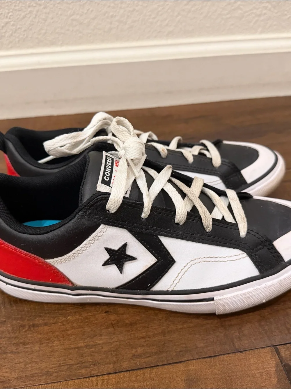 Converse Kids Low Top Sneakers in Black White Red
